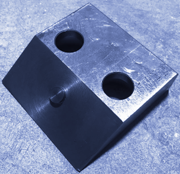Clamping block wide 100 mm width fitting Jenz grinders of the BA